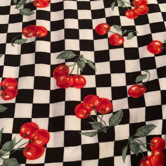 Adult one piece - Picture 2 of 2